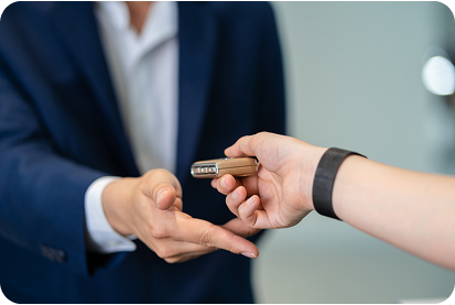 10 Tips to Negotiate the Best Deal on a New Car